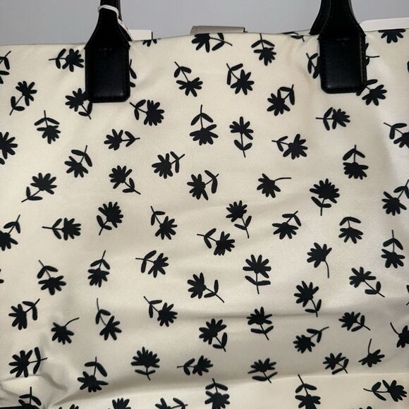 Tory Burch Ella Ivory Daisy Print Nylon Leather Tote Bag NWT - Picture 9 of 9